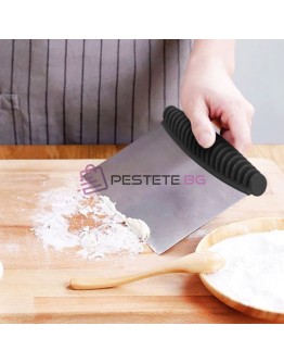 Нож за рязане на тесто